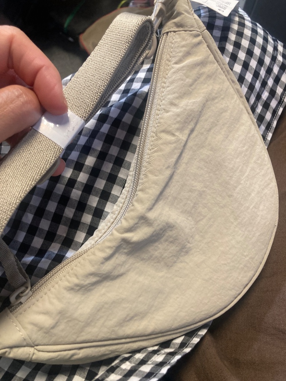 NWT uniqlo womens round ultra mini bag crossbody - Picture 4 of 4